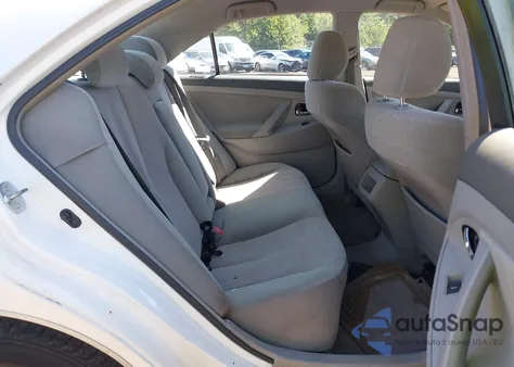 2011 Toyota Camry Le z USA, uszkodzony, nr VIN 4T1BF3EK3BU594304